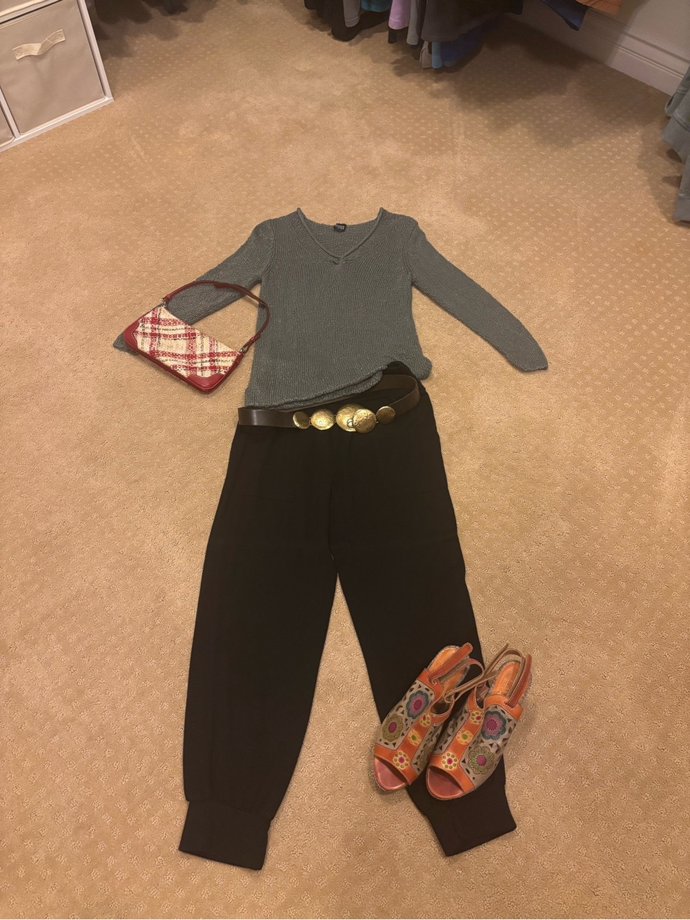 Women’s Eileen Fisher green Knit Women's Sweater Sz S/M tiny hole at neck